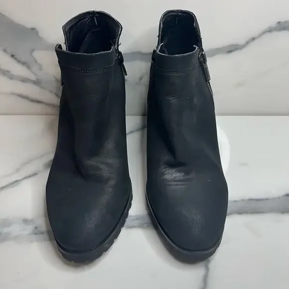 Lucky Brand | Women's Black Suede Lug Sole Side Zip Platform Noryn Boots Sz 7.5 - Picture 2 of 7